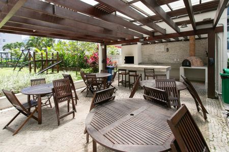 Apartamento à venda com 128m², 4 quartos e 2 vagasÁrea comum - Churrasqueira