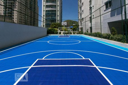 Apartamento à venda com 128m², 4 quartos e 2 vagasÁrea comum - Quadra