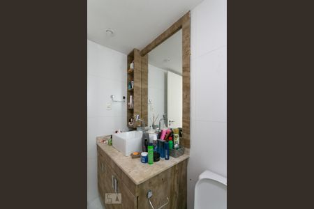 Apartamento à venda com 128m², 4 quartos e 2 vagasBanheiro da Suíte 1