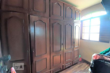 Casa para alugar com 750m², 5 quartos e 8 vagas Casa para alugar com 750m², 5 quartos e 8 vagasCloset do quarto 3