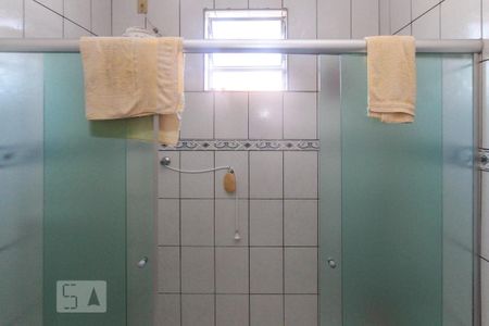 Casa à venda com 300m², 3 quartos e 3 vagas Casa à venda com 300m², 3 quartos e 3 vagasBanheiro Social