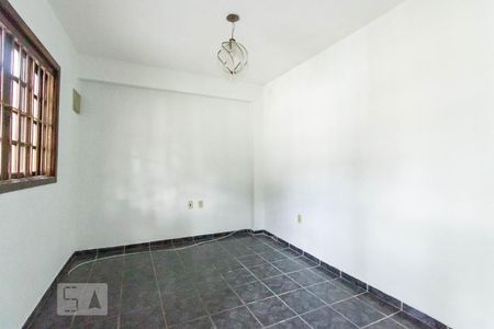Sala de casa para alugar com 2 quartos, 40m² em Jardim Itapemirim, São Paulo