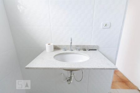 Casa para alugar com 40m², 2 quartos e 1 vagaBanheiro