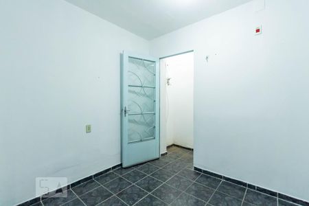 Quarto 1 de casa para alugar com 2 quartos, 40m² em Jardim Itapemirim, São Paulo
