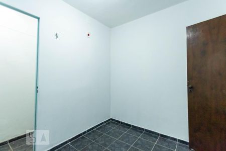 Quarto 1 de casa para alugar com 2 quartos, 40m² em Jardim Itapemirim, São Paulo