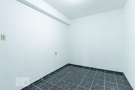 Quarto 2 de casa para alugar com 2 quartos, 40m² em Jardim Itapemirim, São Paulo