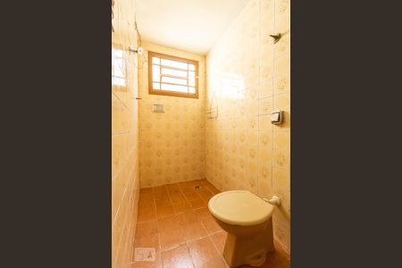 Casa à venda com 250m², 4 quartos e 2 vagasBanheiro