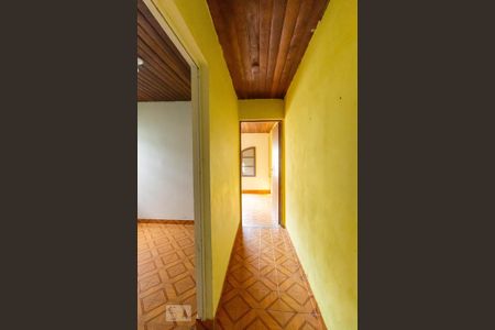 Casa à venda com 250m², 4 quartos e 2 vagasCorredor