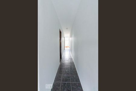 Casa à venda com 250m², 4 quartos e 2 vagasCorredor