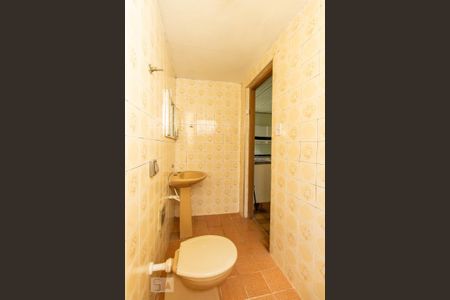 Casa à venda com 250m², 4 quartos e 2 vagasBanheiro