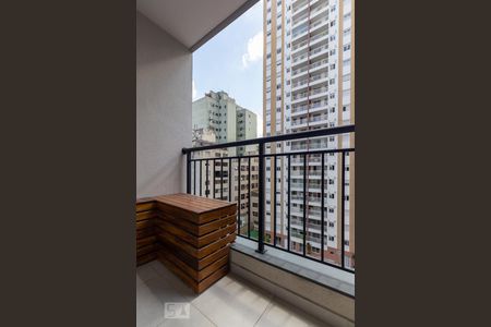 Varanda de kitnet/studio à venda com 1 quarto, 28m² em República, São Paulo