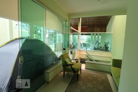 Casa à venda com 650m², 3 quartos e 5 vagasHall