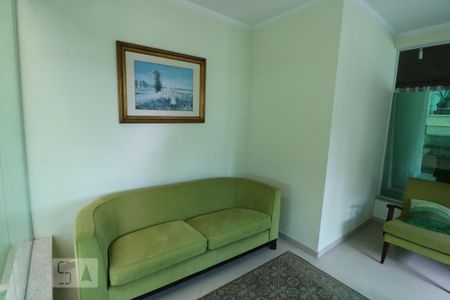 Casa à venda com 650m², 3 quartos e 5 vagasHall