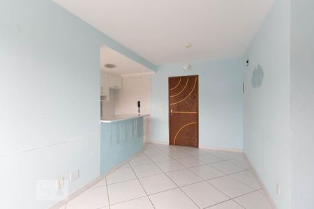 Sala de apartamento para alugar com 2 quartos, 52m² em Vila Santa Teresinha, São Paulo