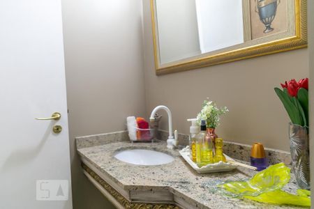 Apartamento à venda com 160m², 3 quartos e 3 vagas Apartamento à venda com 160m², 3 quartos e 3 vagasBanheiro da suíte 3