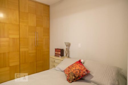 Apartamento à venda com 160m², 3 quartos e 3 vagas Apartamento à venda com 160m², 3 quartos e 3 vagasSuíte 2