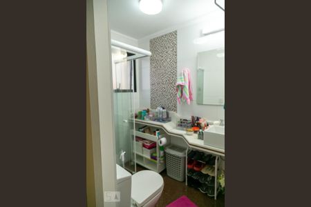 Apartamento à venda com 160m², 3 quartos e 3 vagas Apartamento à venda com 160m², 3 quartos e 3 vagasBanheiro da suíte 2