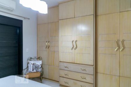 Apartamento à venda com 160m², 3 quartos e 3 vagas Apartamento à venda com 160m², 3 quartos e 3 vagasSuíte 1