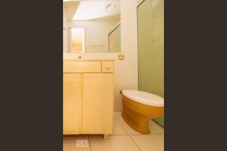 Banheiro da Suíte 1 de apartamento à venda com 1 quarto, 38m² em Camaquã, Porto Alegre