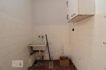 Casa à venda com 150m², 5 quartos e 1 vagaÁrea de serviço