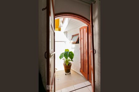 Casa à venda com 107m², 3 quartos e 1 vagaSuíte - Quintal