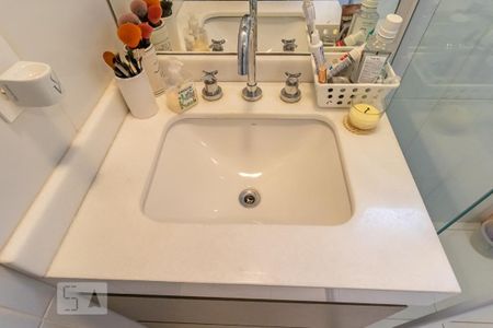 Banheiro de kitnet/studio à venda com 1 quarto, 31m² em Sumaré, São Paulo