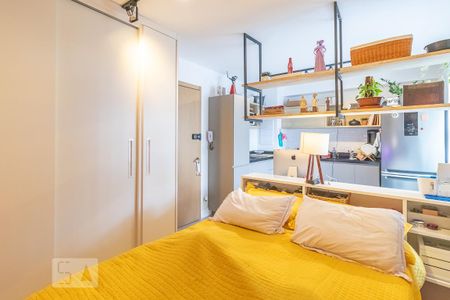 Studio à venda com 31m², 1 quarto e 1 vaga Studio à venda com 31m², 1 quarto e 1 vagaStudio - Suíte