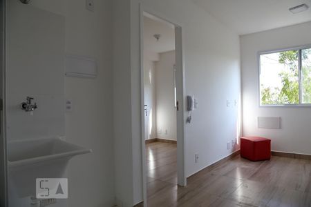 Sala/Cozinha de apartamento para alugar com 1 quarto, 24m² em Paraíso Morumbi , São Paulo