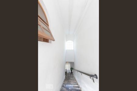 Escada de casa à venda com 3 quartos, 230m² em Chácara Santo Antônio (zona Leste), São Paulo