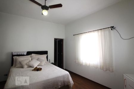 Casa à venda com 201m², 3 quartos e 4 vagasQuarto 1 suite