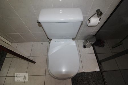 Casa à venda com 201m², 3 quartos e 4 vagasBanheiro 1 suite