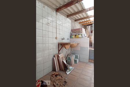 Casa para alugar com 58m², 1 quarto e sem vagaÁrea de serviço