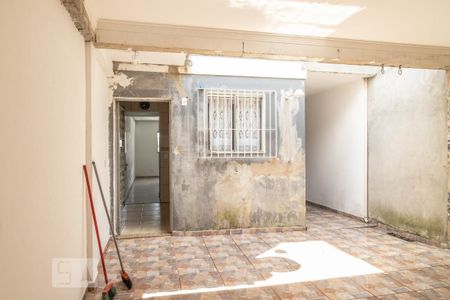 Casa à venda com 134m², 2 quartos e 3 vagas Casa à venda com 134m², 2 quartos e 3 vagasQuintal