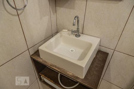 Casa à venda com 134m², 2 quartos e 3 vagas Casa à venda com 134m², 2 quartos e 3 vagasBanheiro