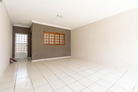 Casa à venda com 198m², 3 quartos e 2 vagas Casa à venda com 198m², 3 quartos e 2 vagasGaragem