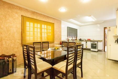 Casa à venda com 198m², 3 quartos e 2 vagas Casa à venda com 198m², 3 quartos e 2 vagasSala de Jantar