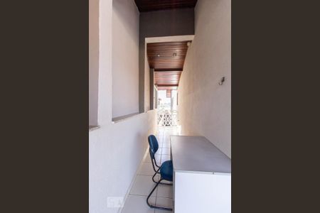 Casa à venda com 198m², 3 quartos e 2 vagas Casa à venda com 198m², 3 quartos e 2 vagasVaranda