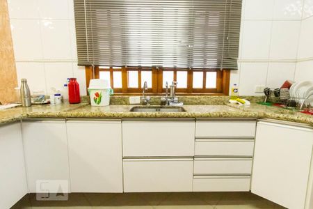 Casa à venda com 198m², 3 quartos e 2 vagas Casa à venda com 198m², 3 quartos e 2 vagasCozinha