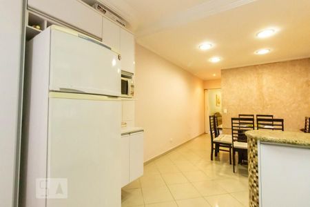 Casa à venda com 198m², 3 quartos e 2 vagas Casa à venda com 198m², 3 quartos e 2 vagasCozinha