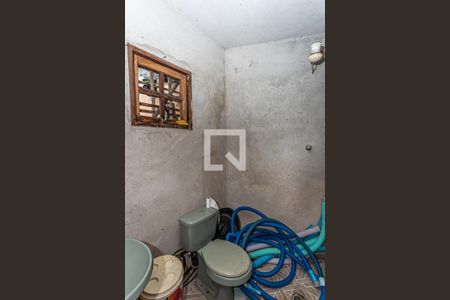 Casa à venda com 360m², 3 quartos e 8 vagas Casa à venda com 360m², 3 quartos e 8 vagasBanheiro de Serviço