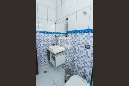 Casa à venda com 360m², 3 quartos e 8 vagas Casa à venda com 360m², 3 quartos e 8 vagasBanheiro suite 1