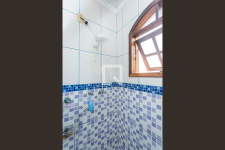 Casa à venda com 360m², 3 quartos e 8 vagas Casa à venda com 360m², 3 quartos e 8 vagasBanheiro suite 1