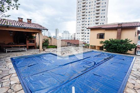 Casa à venda com 360m², 3 quartos e 8 vagas Casa à venda com 360m², 3 quartos e 8 vagasPiscina e churrasqueira