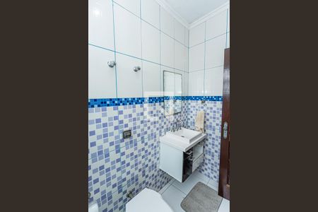 Casa à venda com 360m², 3 quartos e 8 vagas Casa à venda com 360m², 3 quartos e 8 vagasBanheiro suite 2