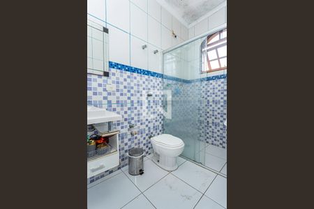 Casa à venda com 360m², 3 quartos e 8 vagas Casa à venda com 360m², 3 quartos e 8 vagasBanheiro suite 1