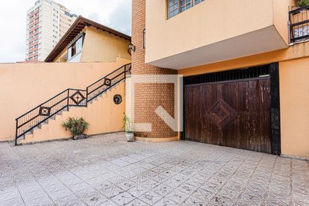 Casa à venda com 360m², 3 quartos e 8 vagas Casa à venda com 360m², 3 quartos e 8 vagasGaragem descoberta