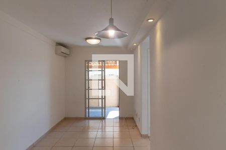 Sala de apartamento à venda com 2 quartos, 65m² em Jardim Nova Europa, Campinas