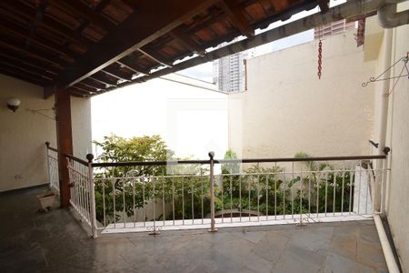 Sacada de casa à venda com 5 quartos, 476m² em Vila Galvão, Guarulhos