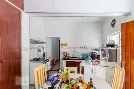 Casa à venda com 300m², 2 quartos e 4 vagasCozinha 