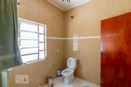Casa à venda com 300m², 2 quartos e 4 vagasBanheiro